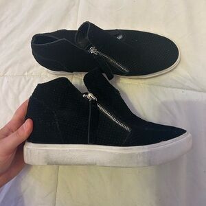 Steve Madden Zip Up Wedges ✨